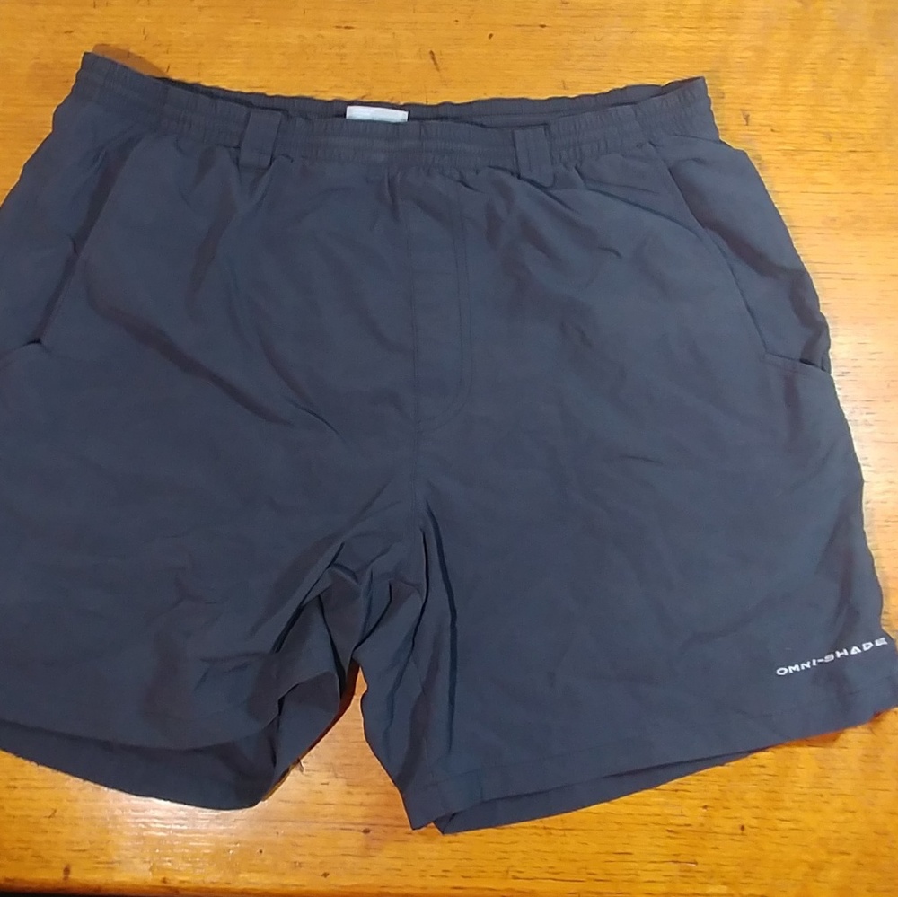 Columbia PFG shorts